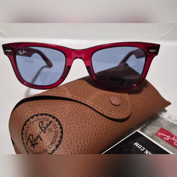 Ray Ban Original Wayfarer Colorblock Sunglasses in Red Womens - Picture 3 of 16